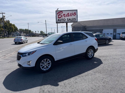 Used 2020 Chevrolet Equinox LS image 1