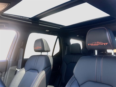 Used 2025 Honda Pilot TrailSport image 21