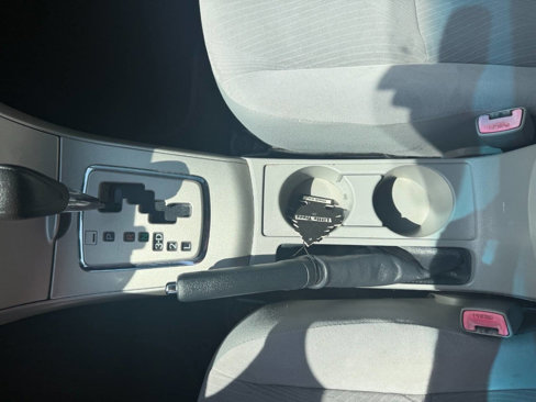 Used 2011 Toyota Corolla LE image 19