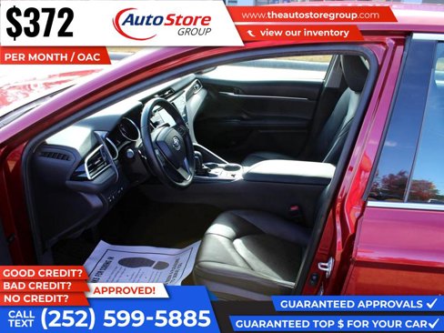 Used 2018 Toyota Camry XSE image 11