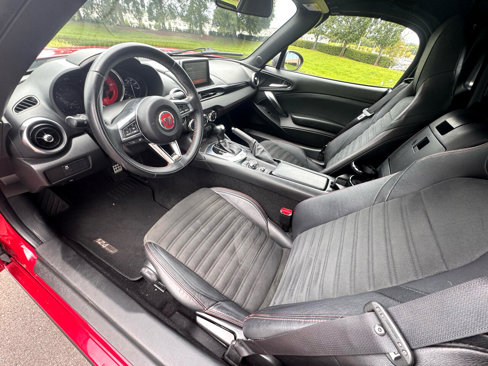 Used 2017 FIAT 124 Spider Abarth image 17