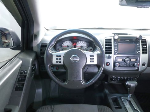 Used 2018 Nissan Frontier PRO-4X image 10