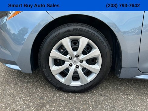 Used 2021 Toyota Corolla LE image 11