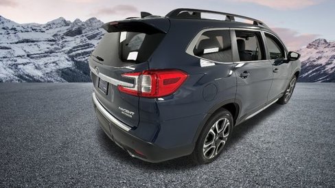 New 2025 Subaru Ascent Limited image 3