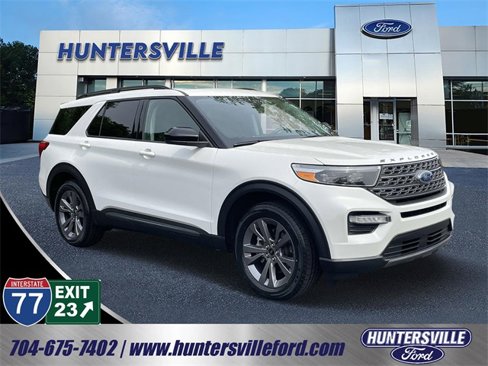 Certified 2022 Ford Explorer XLT w/ Equipment Group 202A image 1