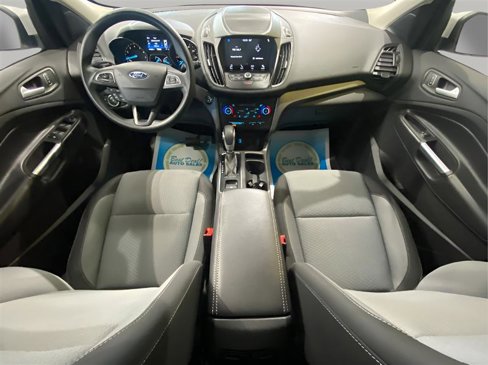 Used 2019 Ford Escape SE image 12