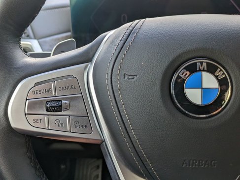 Used 2023 BMW X7 xDrive40i w/ Premium Package image 18