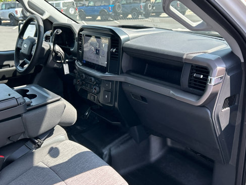 New 2025 Ford F150 XL w/ Equipment Group 103A High image 17