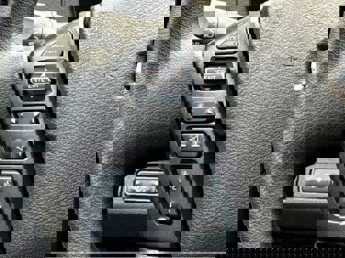 New 2026 Nissan Frontier SV image 15