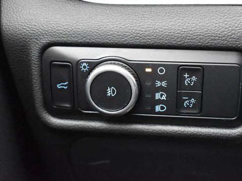 Used 2023 Ford Explorer XLT w/ Equipment Group 202A image 22