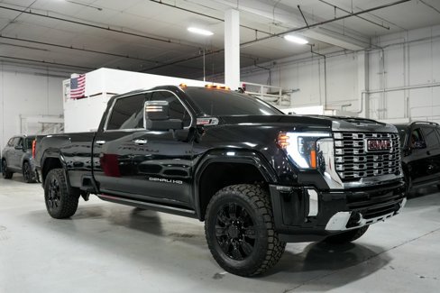 Used 2024 GMC Sierra 2500 Denali w/ Denali Reserve Package image 8