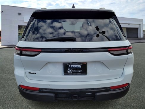 Used 2024 Jeep Grand Cherokee Altitude image 5