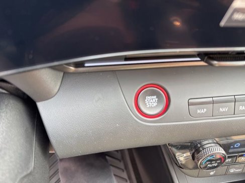 Certified 2025 Hyundai Elantra N Line image 24