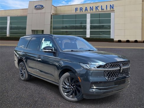 New 2025 Lincoln Navigator Reserve w/ Jet Appearance Package image 1