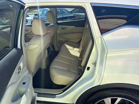 Used 2018 Nissan Murano Platinum w/ Cargo Package image 10
