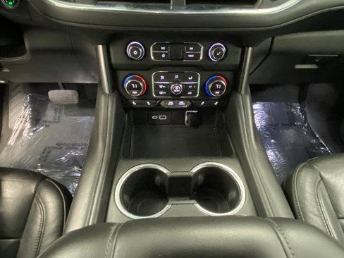 Used 2021 Chevrolet Suburban LT image 28
