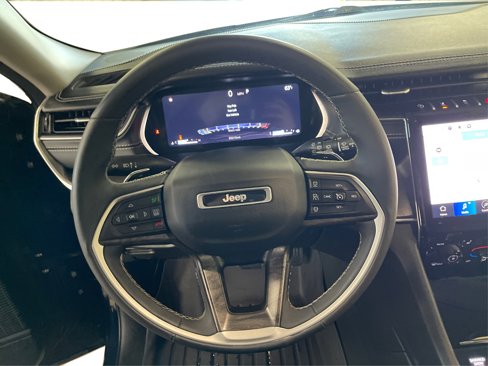 Certified 2023 Jeep Grand Cherokee L Limited image 17