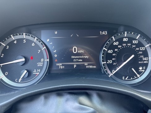 Used 2021 Toyota Highlander XLE image 11