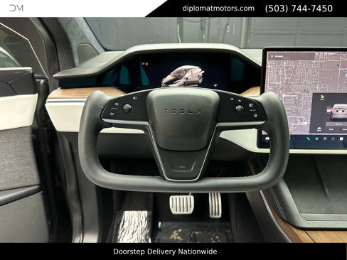 Used 2023 Tesla Model X image 22