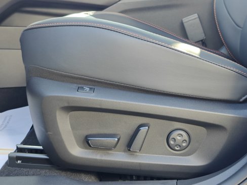 New 2025 Mitsubishi Outlander 4WD Plug-In Hybrid image 11