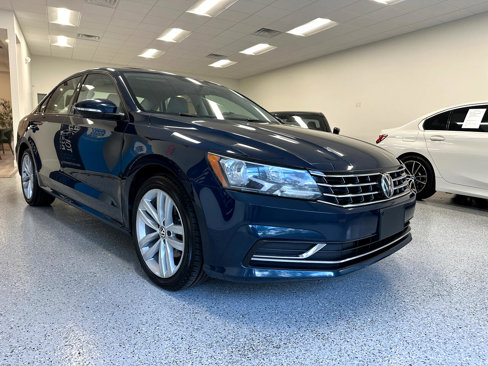 Used 2019 Volkswagen Passat Wolfsburg Edition image 10