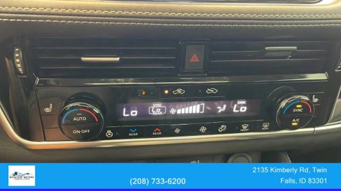 Used 2023 Nissan Rogue SL w/ SL Premium Package image 27