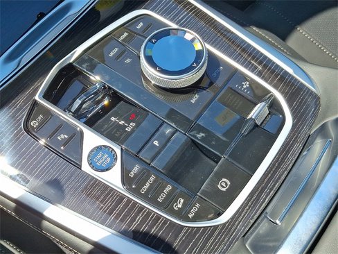 New 2026 BMW X7 M60i image 15