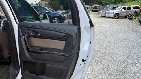 Used 2017 GMC Acadia Limited SLT image 13