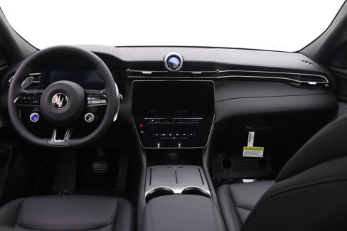New 2024 Maserati Grecale GT image 8