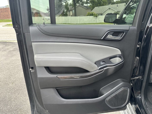 Used 2019 Chevrolet Suburban LT image 19