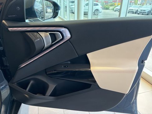 New 2026 BMW X3 xDrive30 w/ Premium Package image 12
