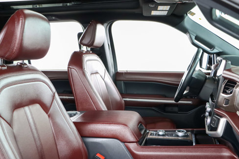 Used 2024 Ford Expedition Limited image 29