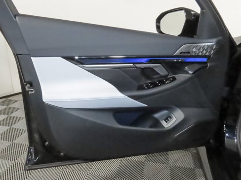 New 2026 BMW M5 w/ M Driver's Package image 9