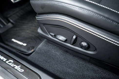 New 2025 Porsche Macan Turbo Electric image 23