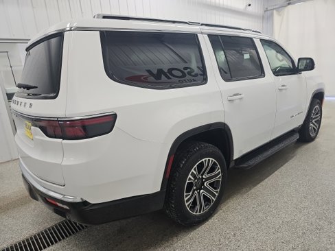 New 2025 Jeep Wagoneer 4WD w/ HD Trailer Tow Package image 6