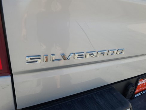 Used 2022 Chevrolet Silverado 1500 RST image 19