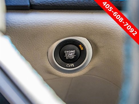 Used 2021 Chrysler Pacifica Touring-L image 25