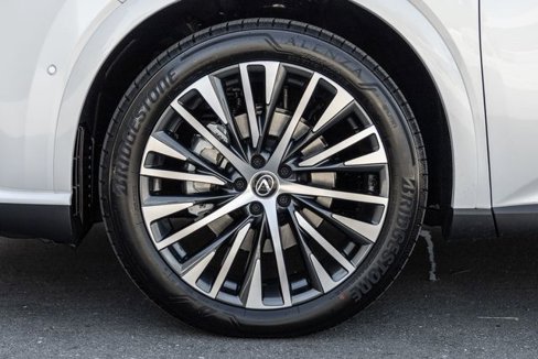 New 2025 Lexus RX 350 image 8