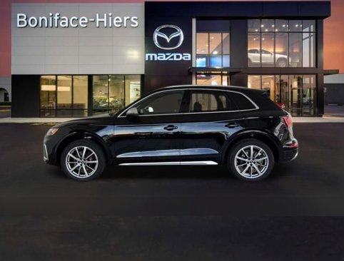 Used 2021 Audi SQ5 Premium w/ Convenience Package image 32