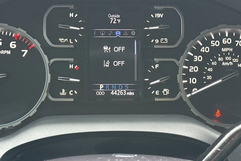 Used 2018 Toyota Tundra SR5 image 37
