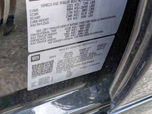 Used 2025 Chevrolet Silverado 1500 LT image 32