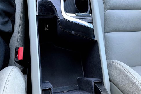 Certified 2024 Volvo XC90 B6 Plus w/ Protection Package Premier image 15