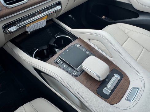 New 2026 Mercedes-Benz GLS 450 4MATIC image 14