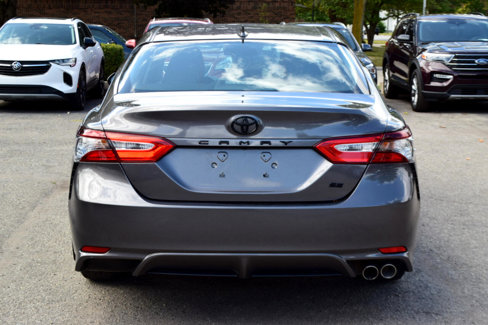 Used 2022 Toyota Camry SE image 7