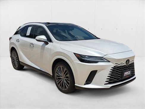 Used 2023 Lexus RX 350 w/ Luxury Package image 3