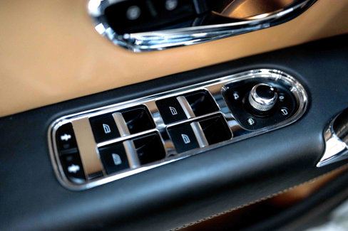 Used 2018 Bentley Bentayga image 42