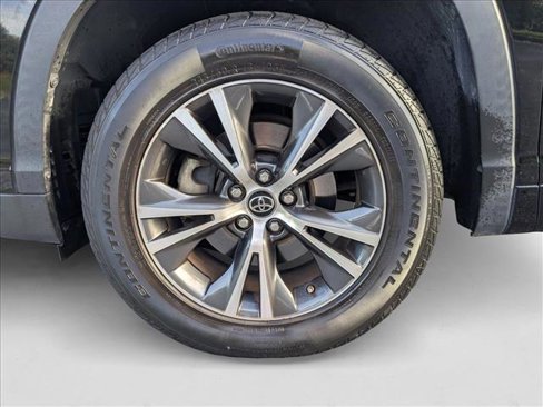 Used 2016 Toyota Highlander XLE image 23