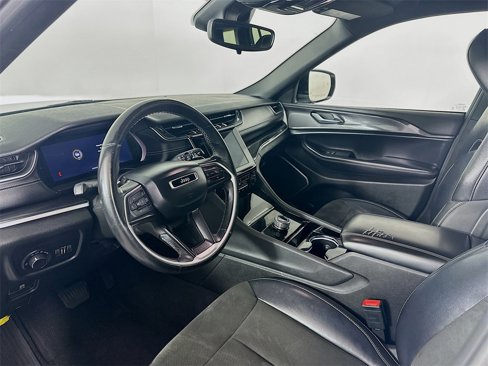 Used 2021 Jeep Grand Cherokee L Laredo image 28