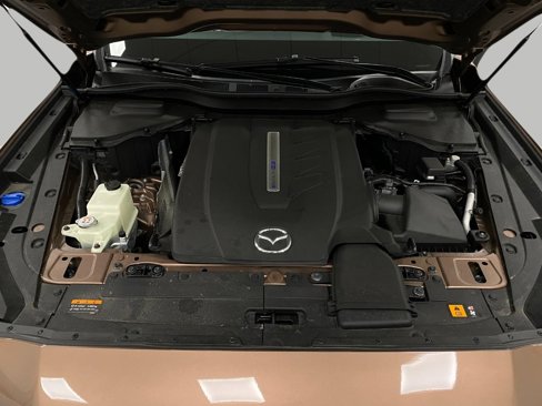 Used 2025 MAZDA CX-70 Plug-In Hybrid w/ Premium Pkg image 12