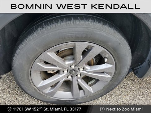 Used 2022 Ford Explorer XLT w/ Equipment Group 202A image 9